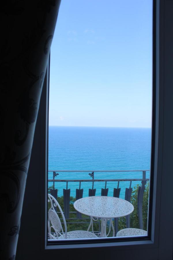 Ellysblue Hotel ปิซโซ ภายนอก รูปภาพ